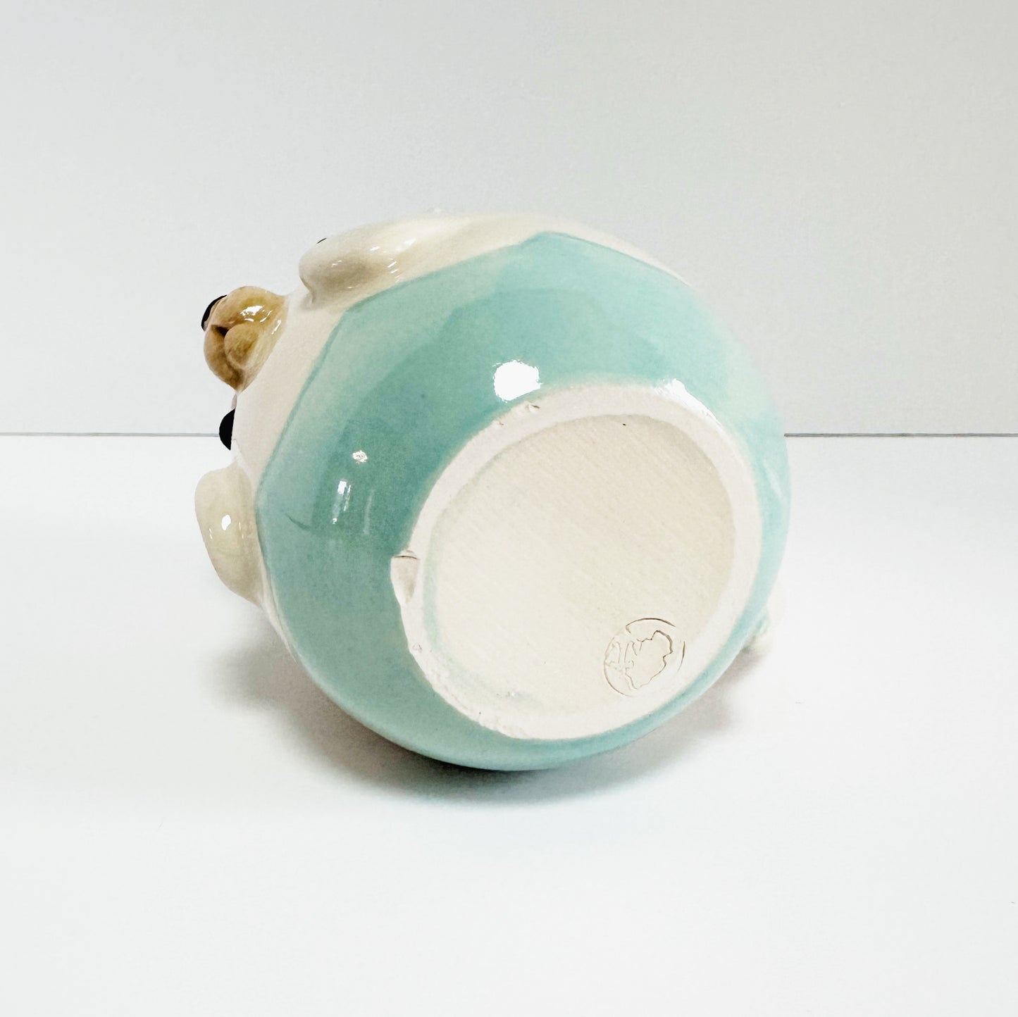 SECONDS Seal Mug, bottom flaw